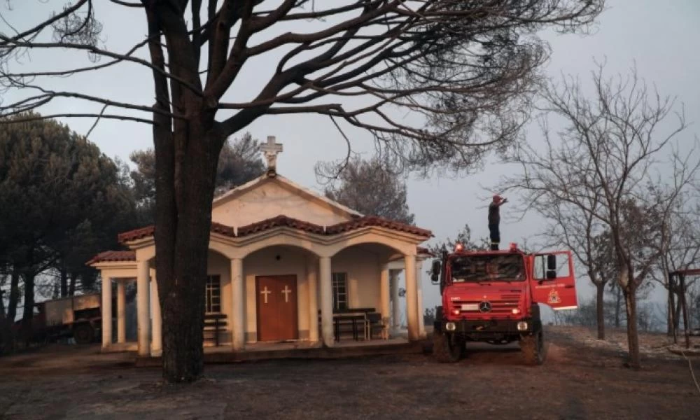 Φωτιές: Μεγαλώνει η λίστα με τις καταστροφές - Επικίνδυνα για χρήση 583 κτίρια